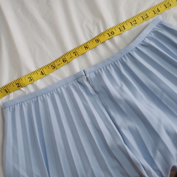 NEW CALVIN KLEIN LIGHT BLUE PLEATED SKIRT 4P - Picture 8 of 10